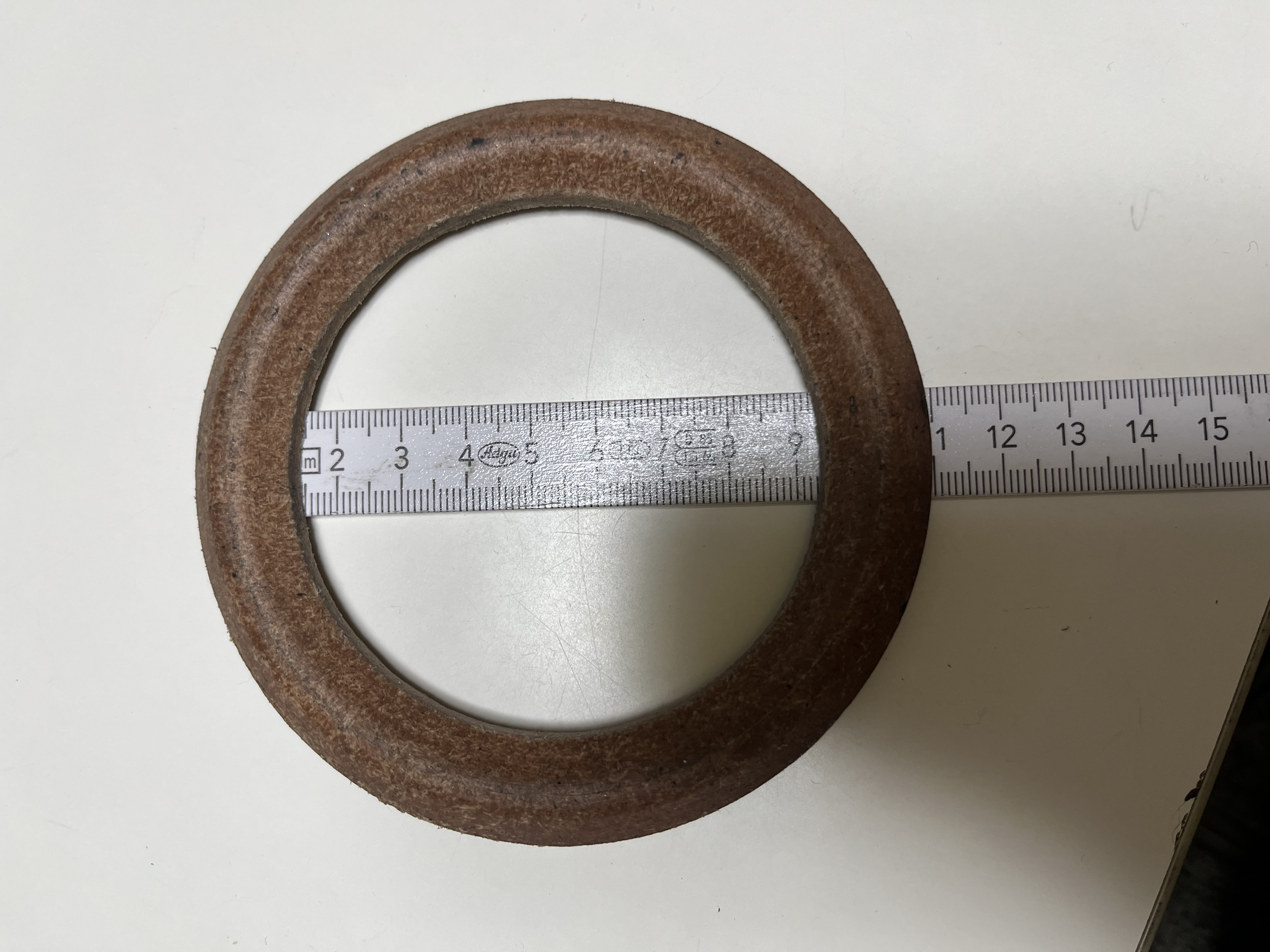 牛革　パッキン　80 x 110 x W=15mm; t=3mm